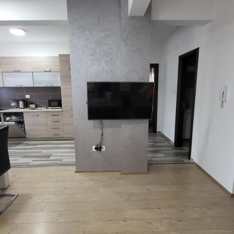 Cozy apartment, 200 m to the beach - Two-Bedroom Apartment with Terrace - 13