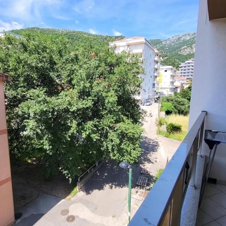 Cozy apartment, 200 m to the beach - Two-Bedroom Apartment with Terrace - 14