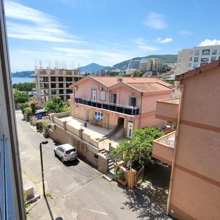 Cozy apartment, 200 m to the beach - Two-Bedroom Apartment with Terrace - 23