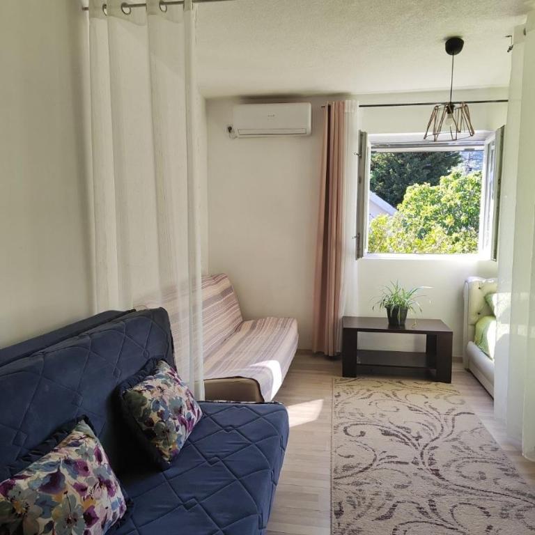 SutomoreLife Cozy Green Apartment - Studio Apartman - 8