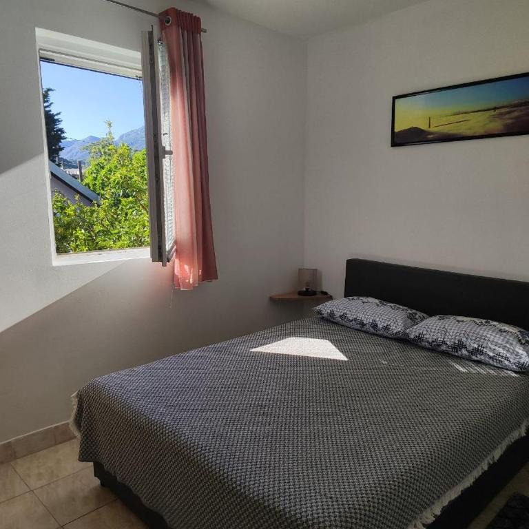 SutomoreLife Cozy Green Apartment - Apartman sa Balkonom - 8