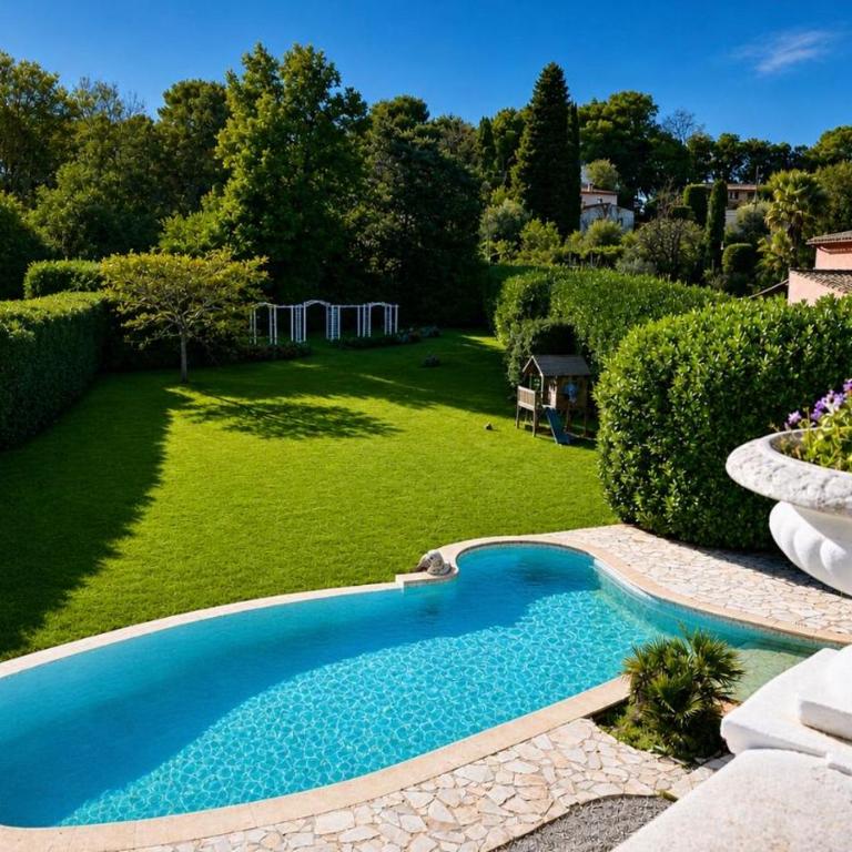 Exceptional villa Pool & large garden - Villa - 4