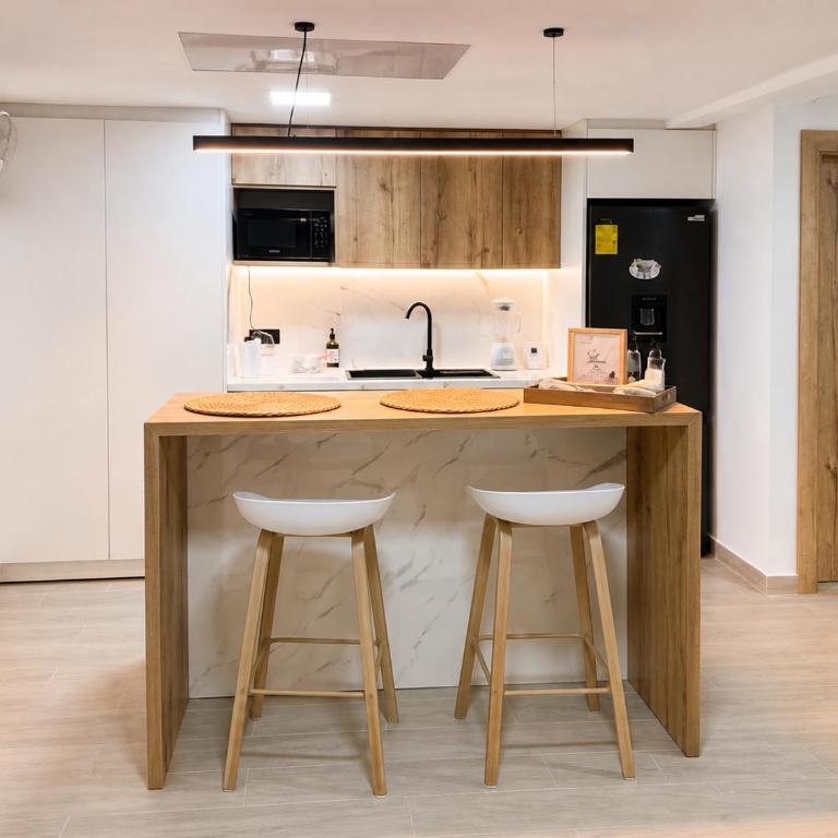 Suite Moderno y Acogedora con Ubicación Ideal de un solo ambiente - Two-Bedroom Apartment - 6