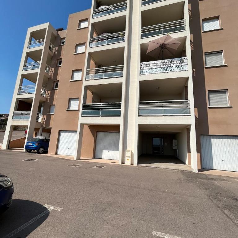 F2 Ajaccio - Dernier étage avec terrasse vue mer - Appartement 2 Chambres - 6