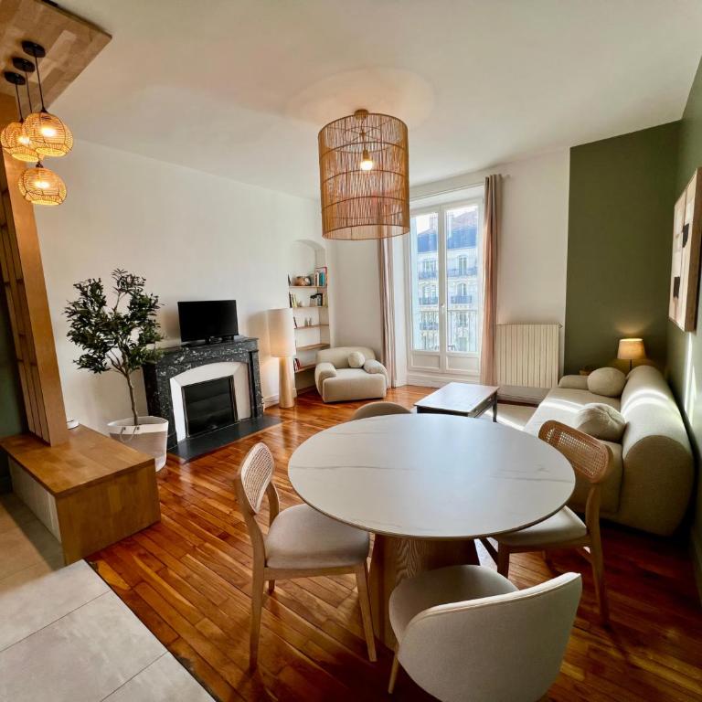 2 chambres, Parking privé, Gare à 8 min - Appartement 2 Chambres - 1