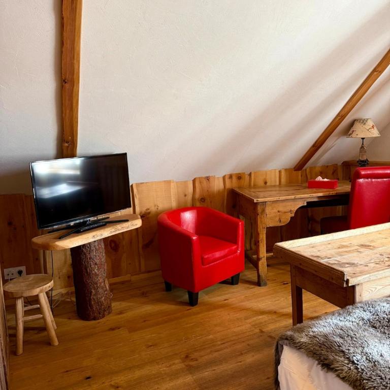 Le Galibier - Loft sous les toits au cœur de Briançon - Two-Bedroom Apartment - 10