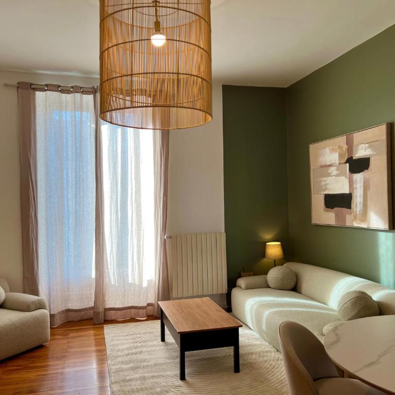 2 chambres, Parking privé, Gare à 8 min - Appartement 2 Chambres - 6