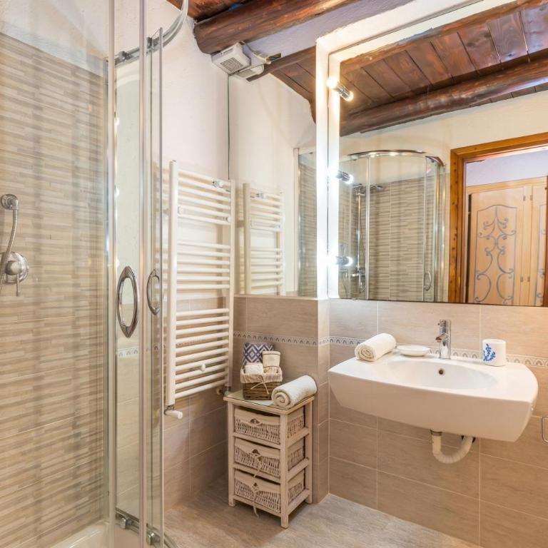 Villa Oleandri 50m From Seashore - Happy Rentals - Villa with Sea View - 10