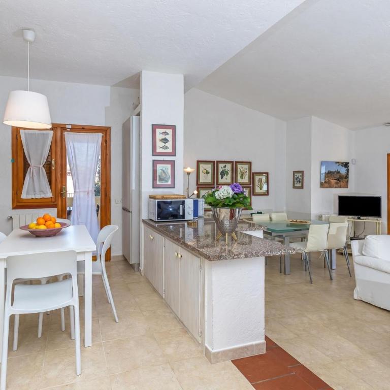 Villa Oleandri 50m From Seashore - Happy Rentals - Villa with Sea View - 16