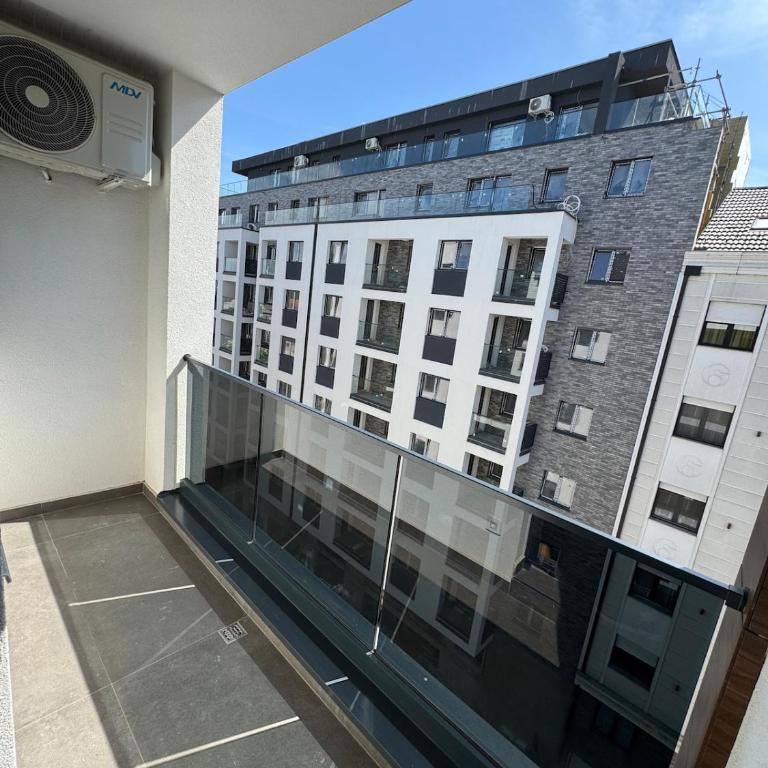 Lux Apartment near Ada Mall & Lake - Apartman sa 2 Spavaće Sobe - 15