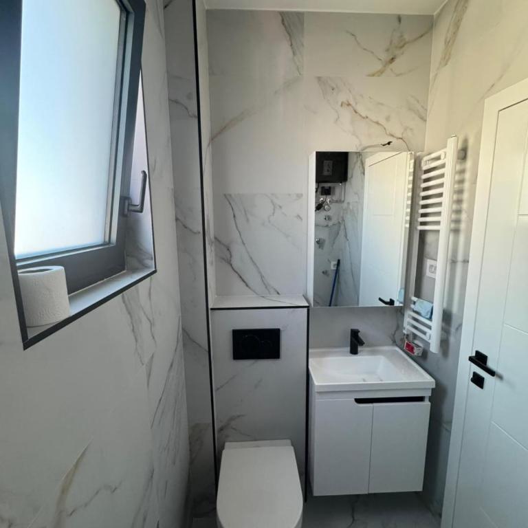 Lux Apartment near Ada Mall & Lake - Apartman sa 2 Spavaće Sobe - 32