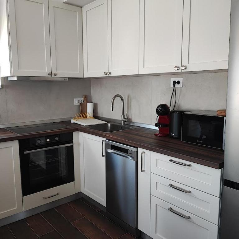 EMEM 2 - City View Apartment - Two-Bedroom Apartment - 24
