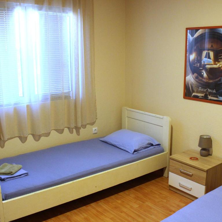 TravelBreak - Dvokrevetna Soba sa Zasebnim Krevetima i Zajedničkim Toaletom - 2