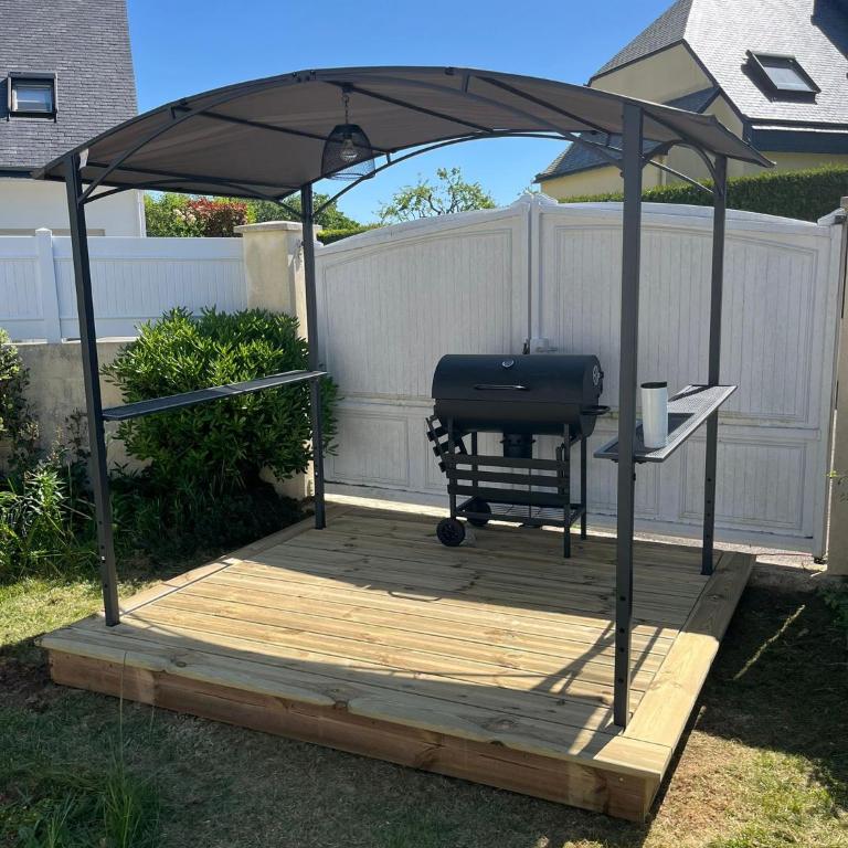 Maison familiale rénovée, centre et plage à pied!! 4ch, salle de jeux, jardin cloturé - Haus mit 4 Schlafzimmern - 5
