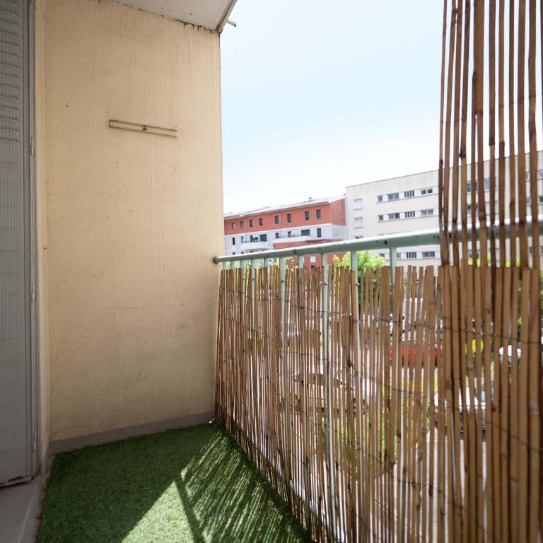 Appartement Calme avec Parking Gratuit - Appartamento con 2 Camere da Letto - 14