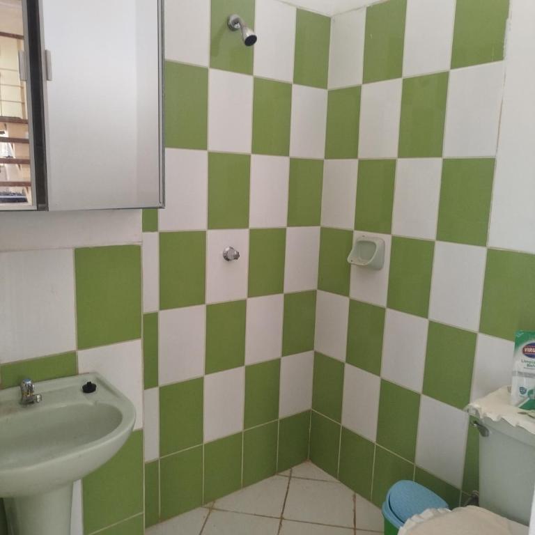 Casa de 2 pisos en Morales - One-Bedroom House - 3