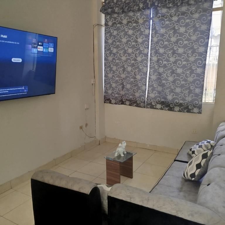 Casa de 2 pisos en Morales - One-Bedroom House - 10