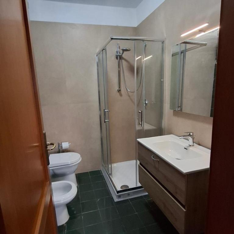Bed and Breakfast La Reale - Camera Matrimoniale con Balcone - 31