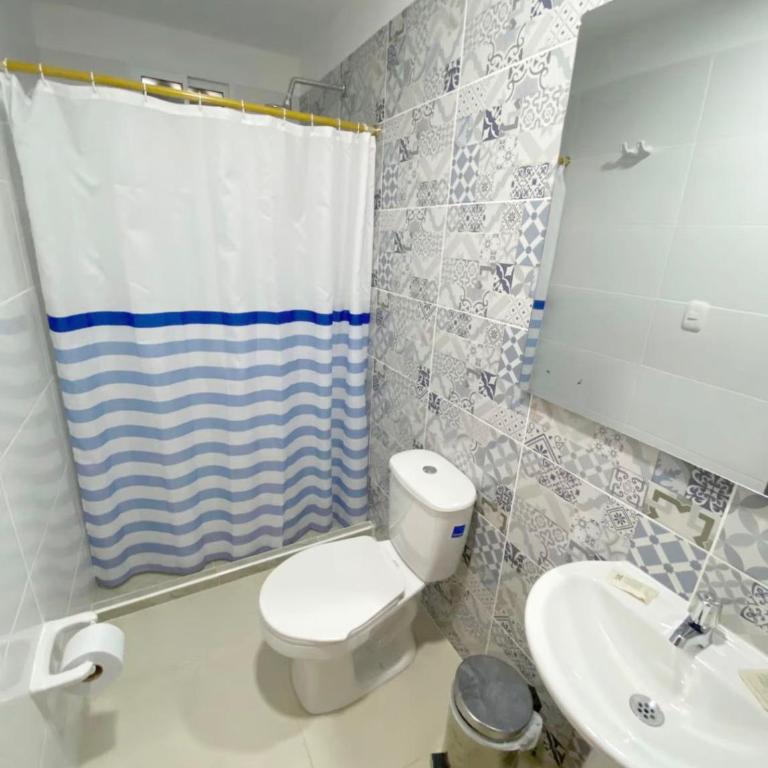 Casa Victoria ApartaHotel - Double Room with Private Bathroom - 13