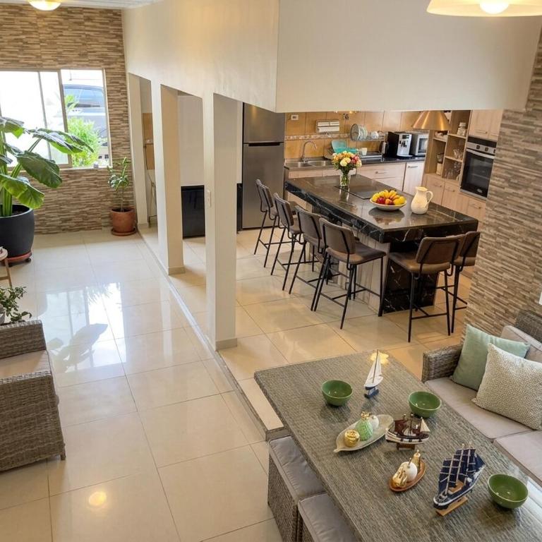 Exponor 2026 Casa de 6D 2B Descanso y Comodidad - Six-Bedroom House - 1