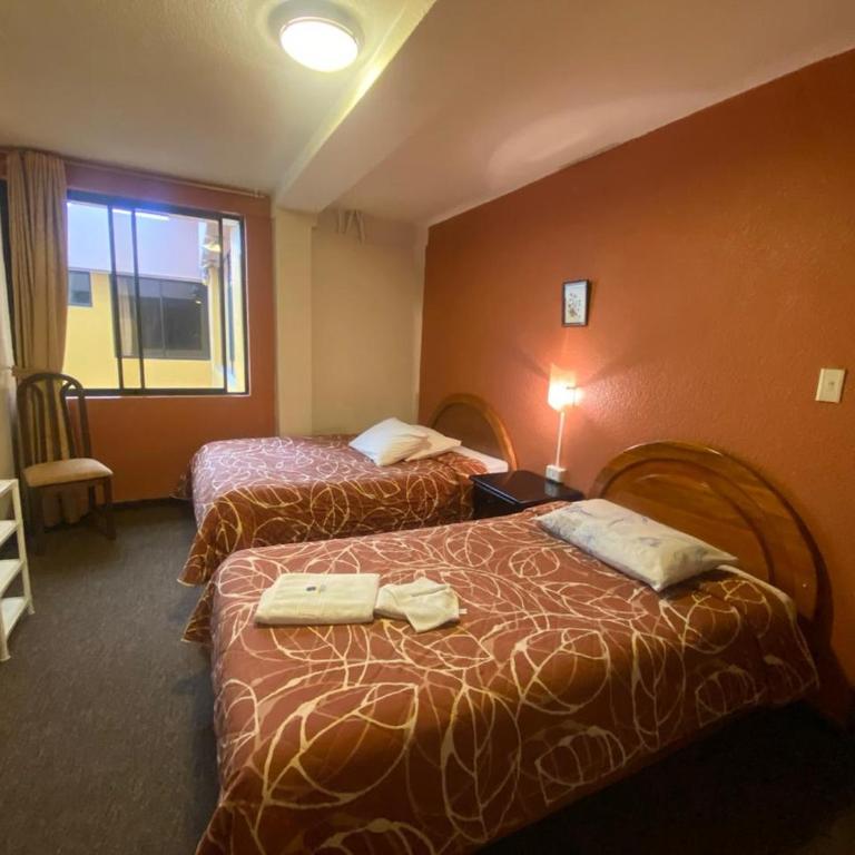Royal Ruiz - Twin Room - 5