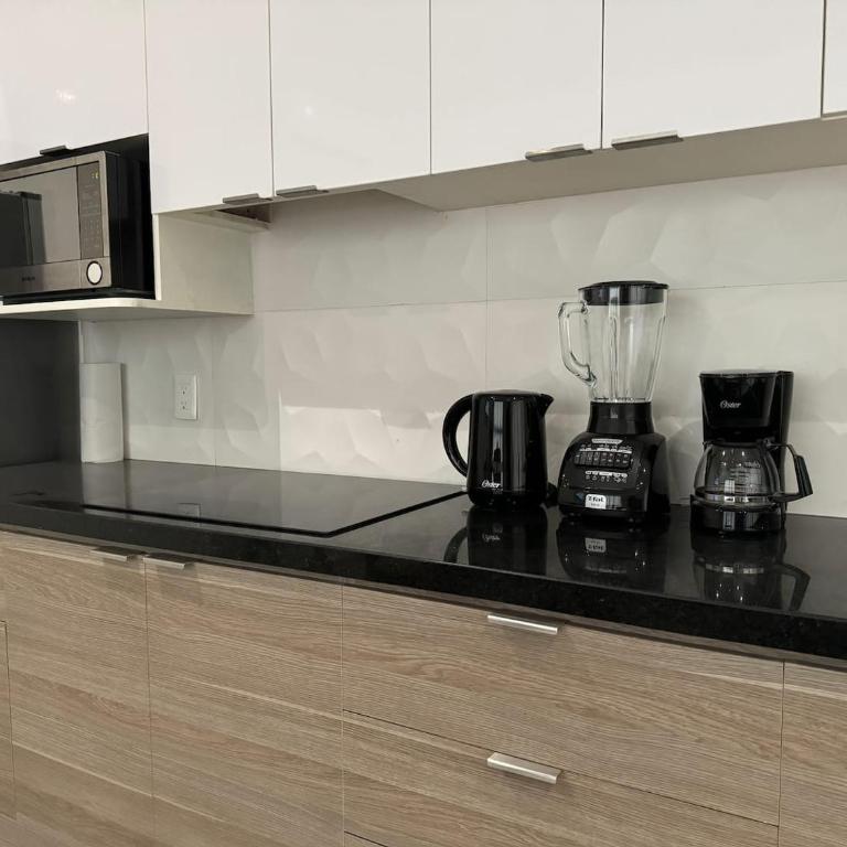 Chic Stay, Rooftop Plunge Pool, 4 Blocks from 5th - Single Room - 13