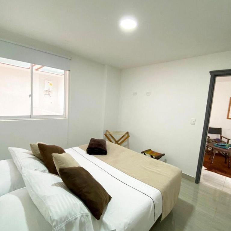 Casa Victoria ApartaHotel - Two-Bedroom Apartment with View - 7