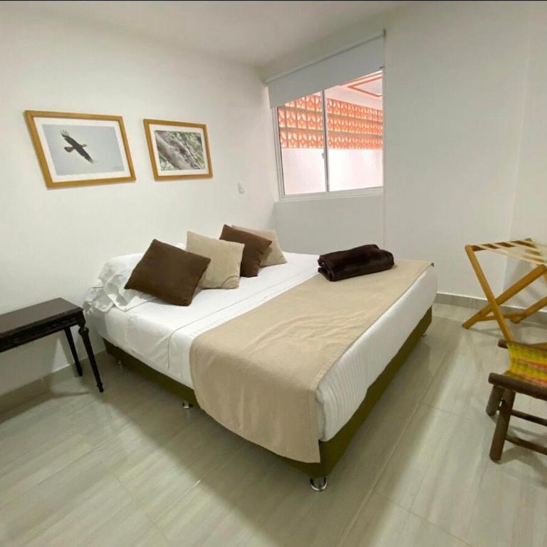 Casa Victoria ApartaHotel - Two-Bedroom Apartment with View - 8