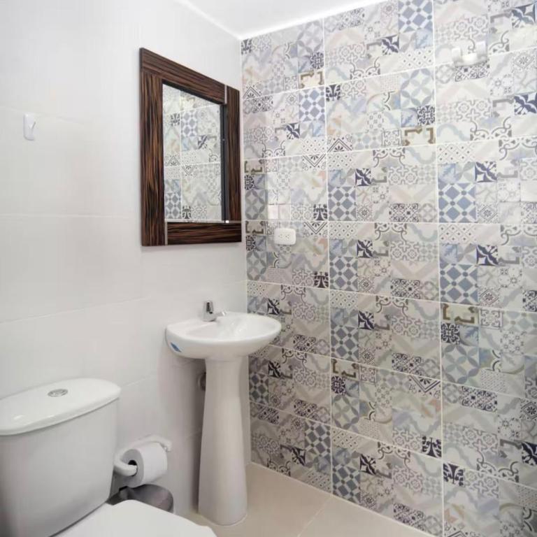 Casa Victoria ApartaHotel - Three-Bedroom Apartment with View - 12
