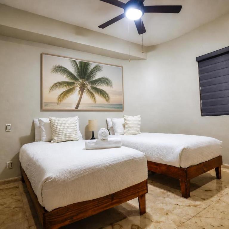 Oceanfront Condo a Block Off 5th in Heart of Playa - Apartment - 9