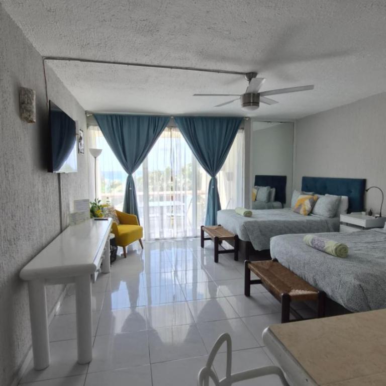 Front Beach Studio - Twin Room with Sea and Garden View - 43