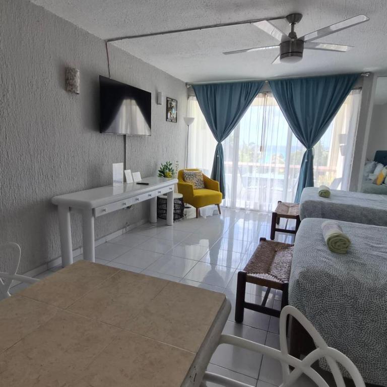 Front Beach Studio - Twin Room with Sea and Garden View - 60