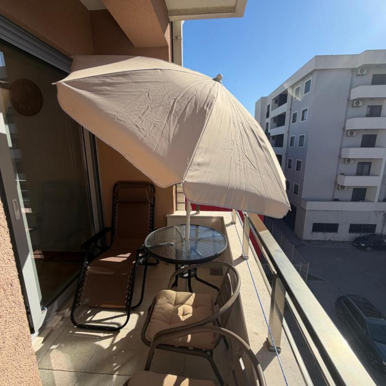 Modern Apartment with Terrace and Parking Ulcinj - Apartment mit 1 Schlafzimmer - 8