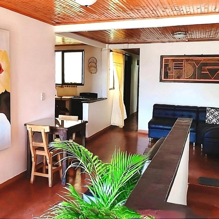 SAN PEDRO SALENTO ApartaHotel - EXCELENTE UBICACION - Casa de 6 dormitorios - 3