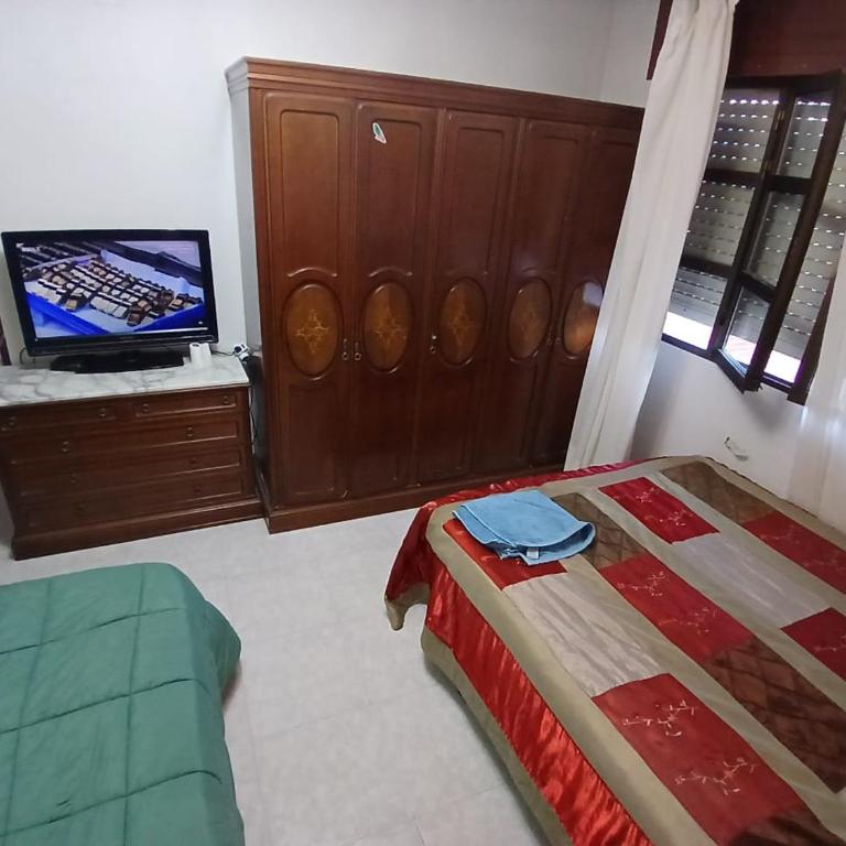 Habitacion Familiar 4 personas Toledo - Habitación Cuádruple Económica con baño compartido - 4