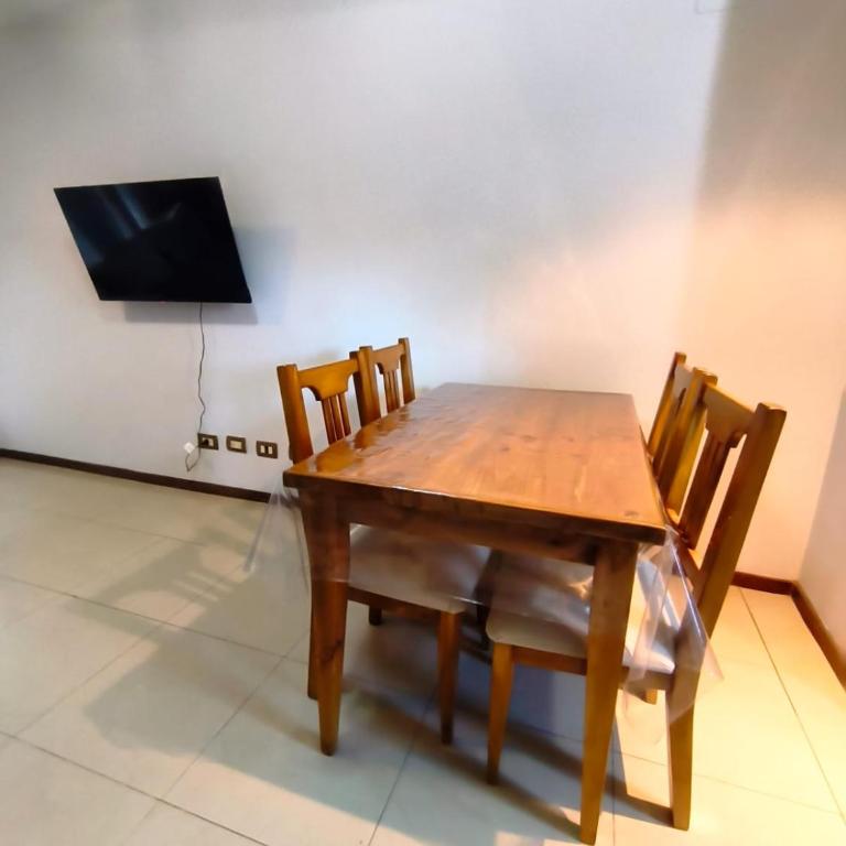 Planta baja Departamentos 2 dormitorios cochera seguridad 17 - Two-Bedroom Apartment - 9
