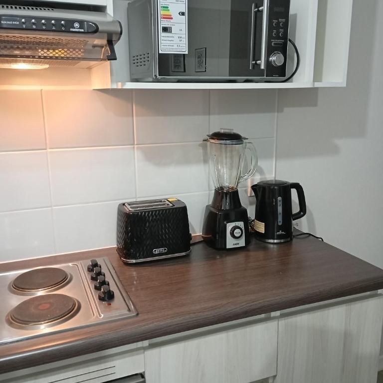 Bello departamento familiar pet friendly sector el Faro de La Serena, piso 4 con ascensor, malla anticaídas ideal para niños y mascotas, piscina, estacionamiento gratuito, regalo de bienvenida - Two-Bedroom Apartment - 4