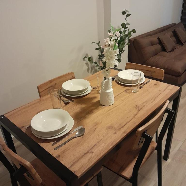 Nuevo y amplio depto con terraza en el centro histórico muy cerca del Metro D215 - Apartamento de 2 dormitorios - 48