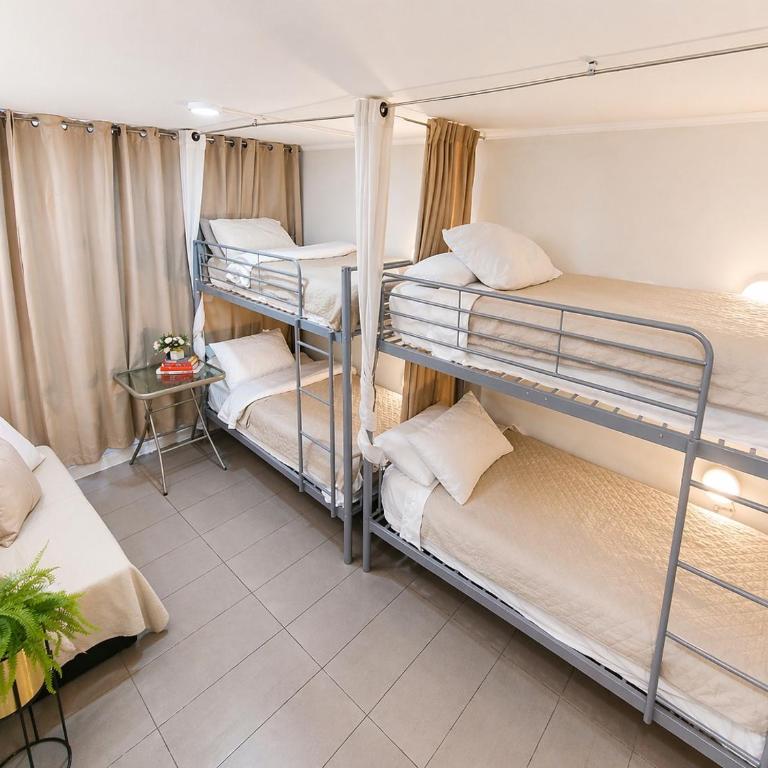 D11 Metro Matta Empresas Grupos - One-Bedroom Apartment - 3