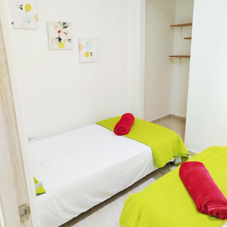 Flora 6 - Apartamento de 2 dormitorios con balcón - 35