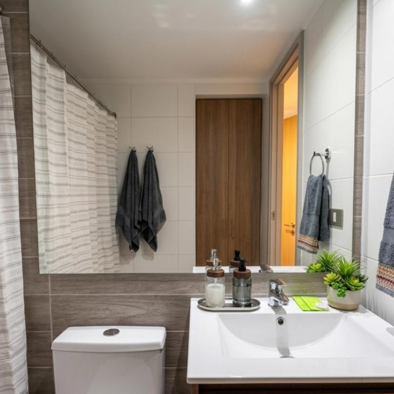 2H2B I Movistar Arena I Club Hipico y Parque Ohiggins - Two-Bedroom Apartment - 8