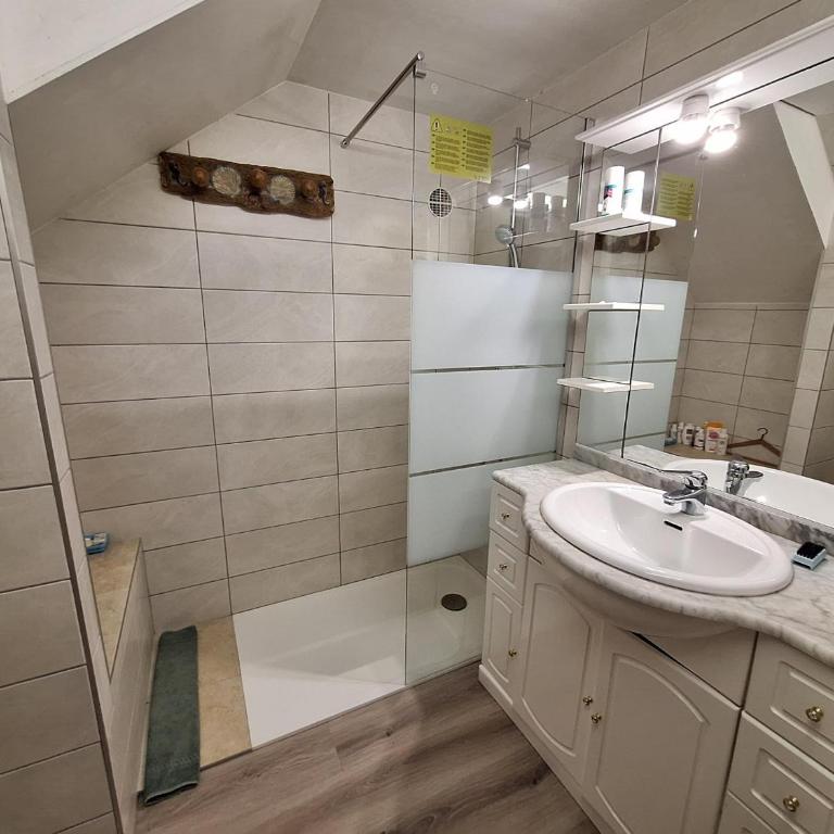 Maison 6 pers proche mer avec terrasse et parking - FR-1-781-97 - Casa - 9