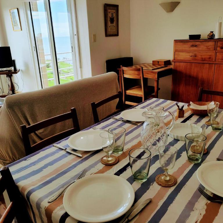 Descansa, Mar y Home Office - 8vo Piso Playa Grande - Two-Bedroom Apartment with Sea View - 30