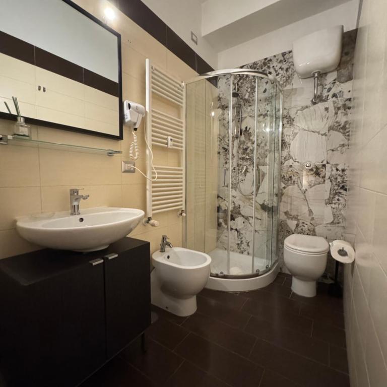 VATICAN LUXURY SUITE - Doppelzimmer mit eigenem Bad - 8