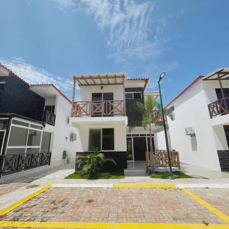 Casa vacacional Playas - Three-Bedroom House - 25