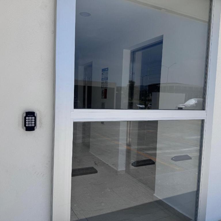 Céntrico depa cerca H.Cancerología, Akron, Andares - Apartamento con balcón - 20