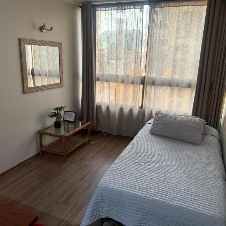 apartmoneda - One-Bedroom Apartment - 2