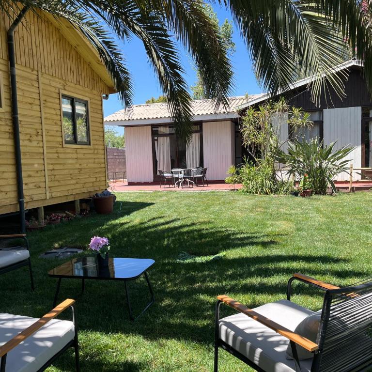 Hostal La Casa del Jardín - One-Bedroom House - 1