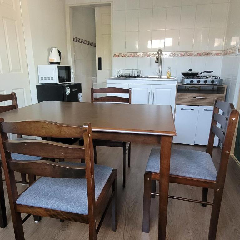 Hostal La Casa del Jardín - One-Bedroom House - 11