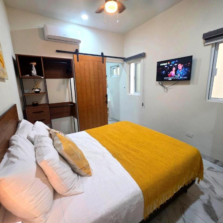 Cabo Downtown Studios - Estudio Deluxe con cama grande - 2